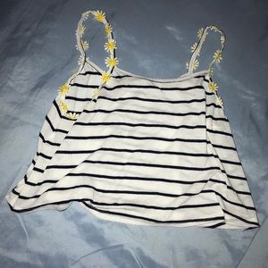 julie's closet Tops - Julie’s Closet White/Navy Blue Crop Top w/ Daisies julie's closet Tops - Julie’s Closet White/Navy Blue Crop Top w/ Daisies